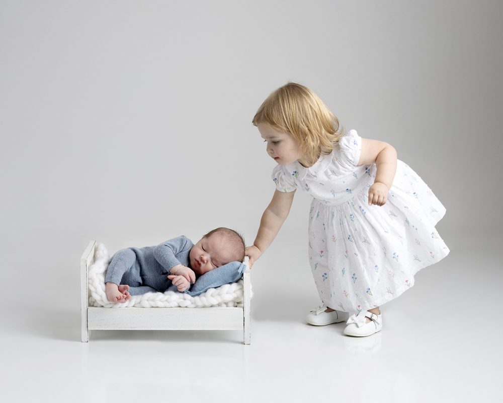 newborn photographer sudbury ma studio sibling newborn portrait