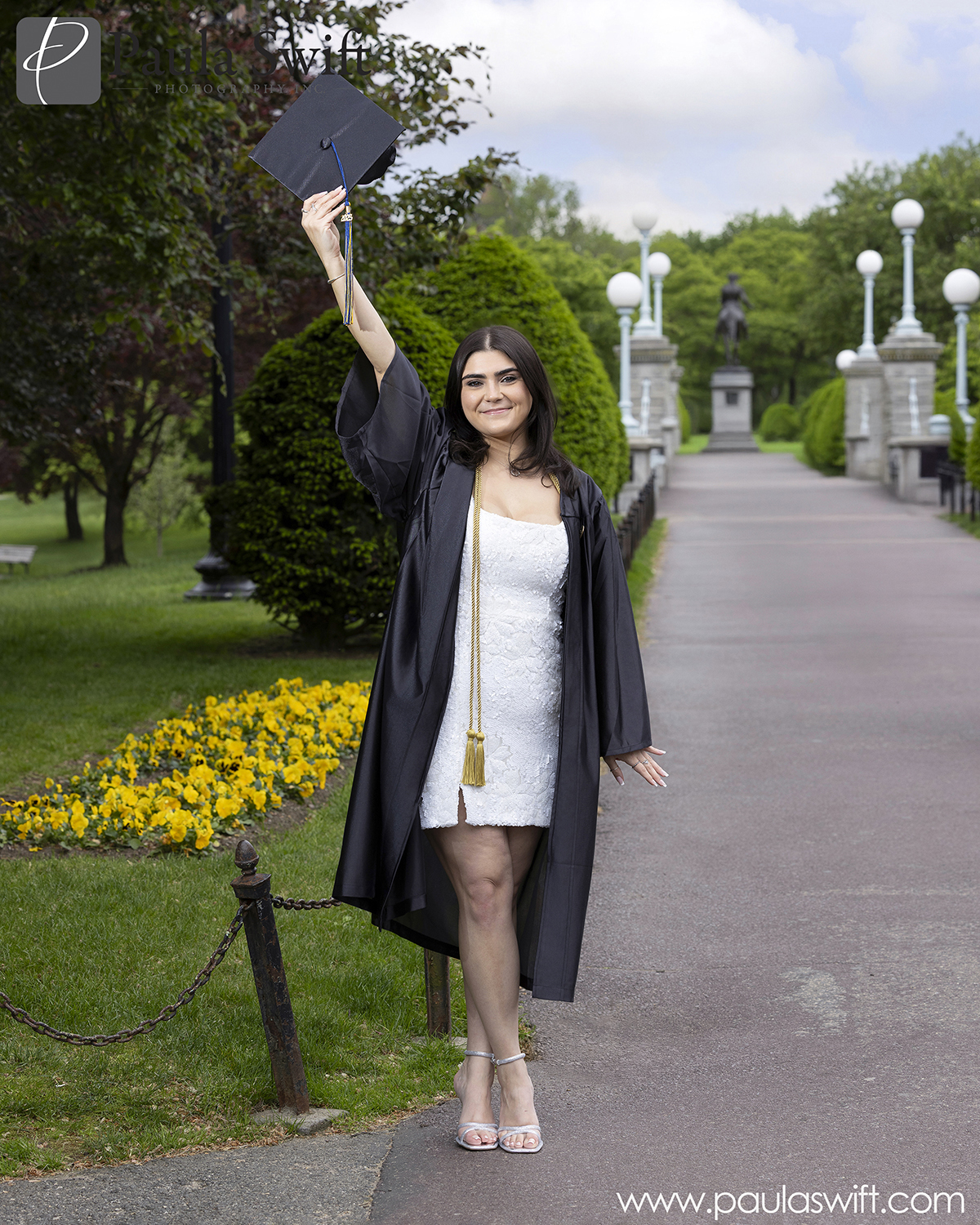 fun boston public garden graduation photo
